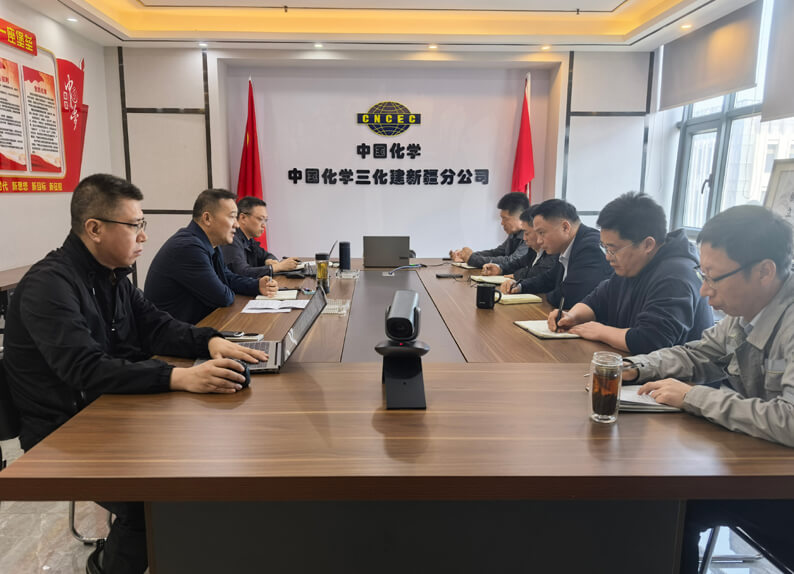 李总.jpg 李总.jpg